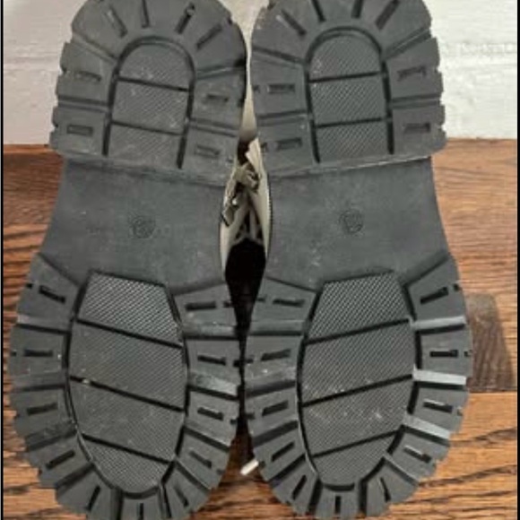 Kids White Lace-Up Ankle Boots - Picture 4 of 7